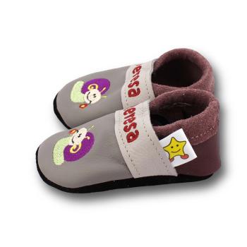 Krabbelschuhe Schnecke auf grau